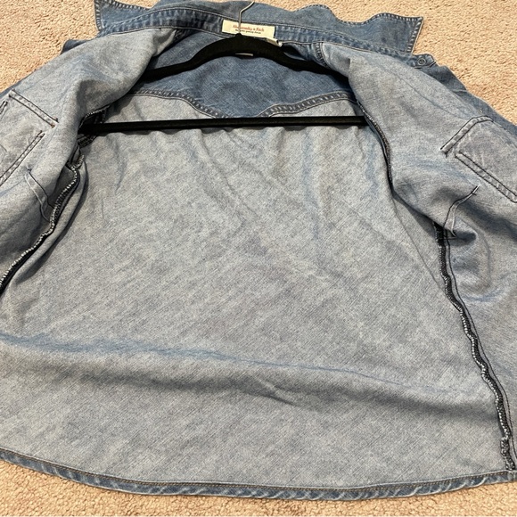 Vintage Abercrombie & Fitch Denim Shirt Western Snap Button Down Blue Size Large - Picture 9 of 9